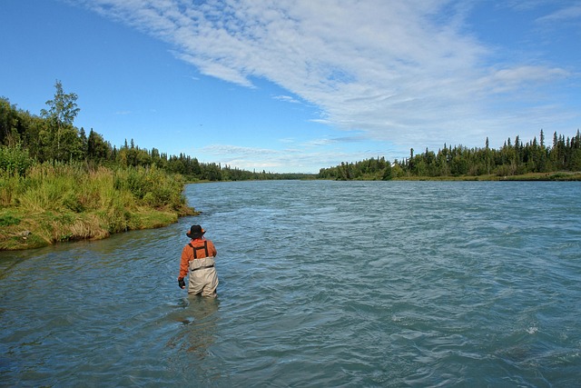 fly fishing river casting